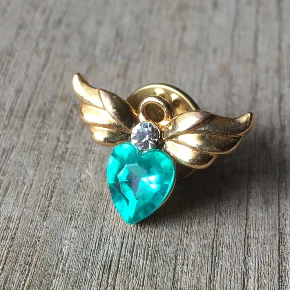 Vintage Signed Avon Angel Brooch Lapel Pin Green May Birthday Heart Rhinestone